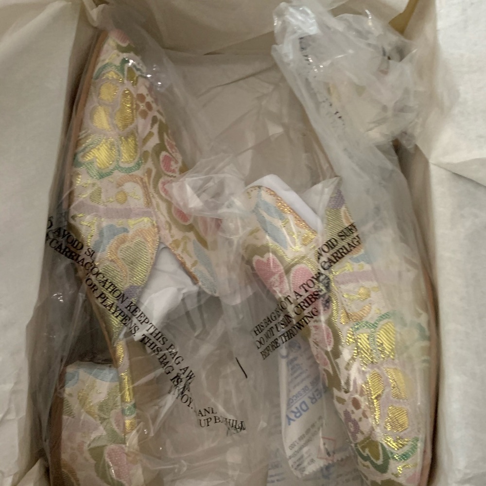 MARC FISHER LAILEY  FLORAL MULE   New w/box